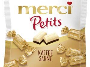 MERCI, PETITS KAFFEE SAHNE