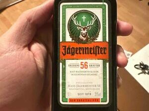 Jaegermeister Kraeuterlikoer 35% 0,1 l Fl